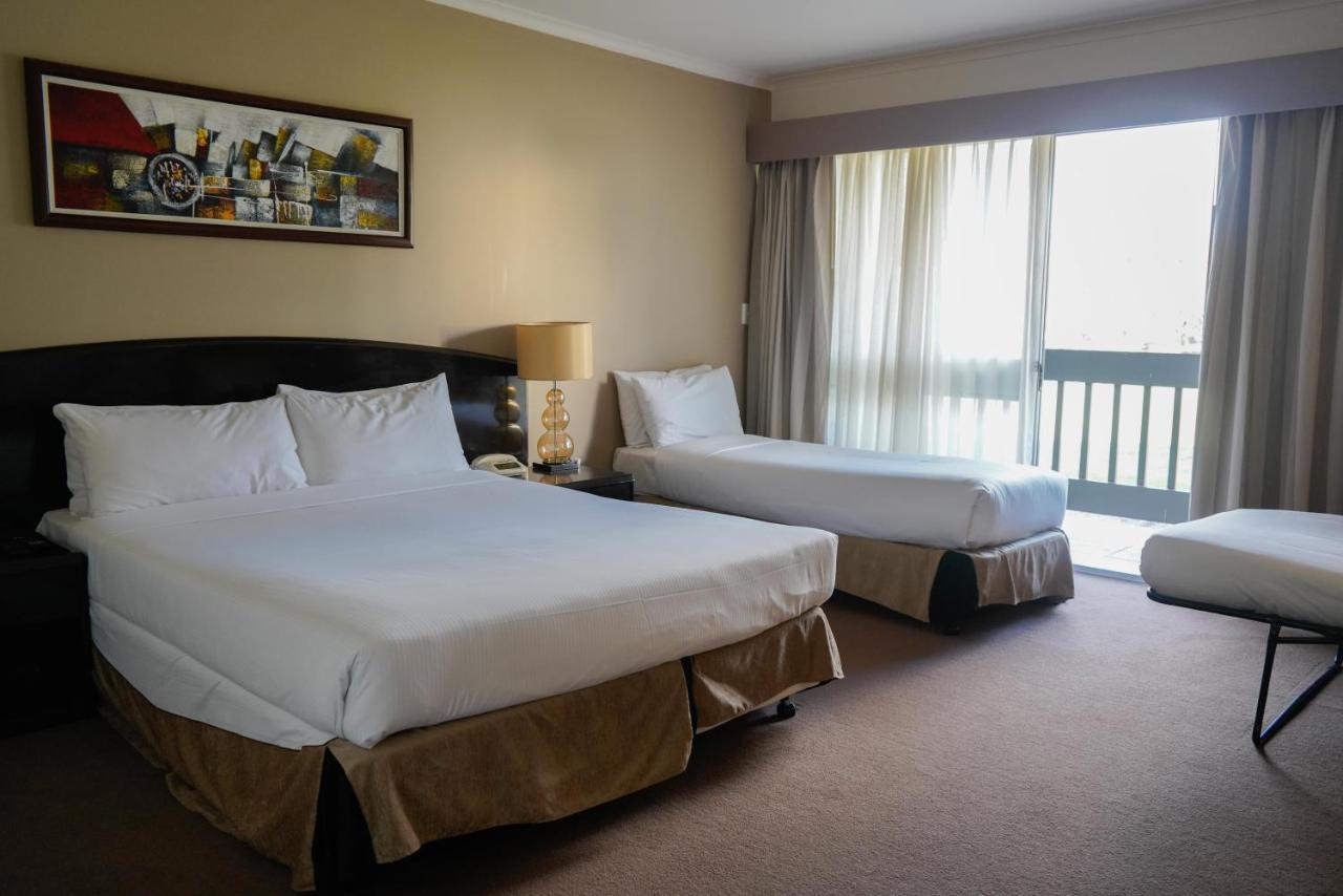 นิว เทอรี โฮเต็ล แอนด์ กอล์ฟ รีสอร์ต Hotel Wirrina Cove ภายนอก รูปภาพ