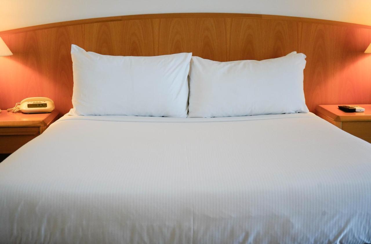 นิว เทอรี โฮเต็ล แอนด์ กอล์ฟ รีสอร์ต Hotel Wirrina Cove ภายนอก รูปภาพ