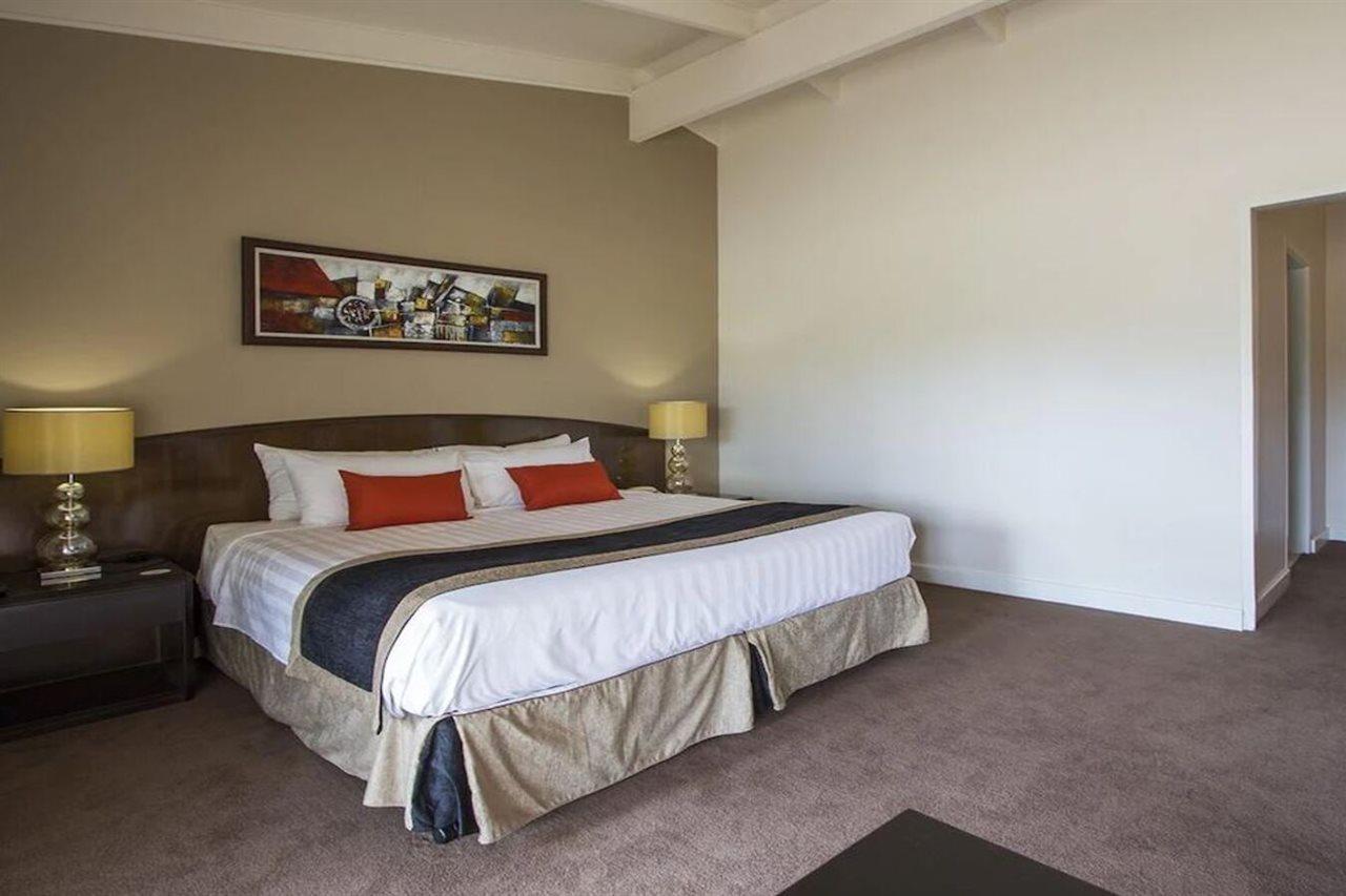 นิว เทอรี โฮเต็ล แอนด์ กอล์ฟ รีสอร์ต Hotel Wirrina Cove ภายนอก รูปภาพ
