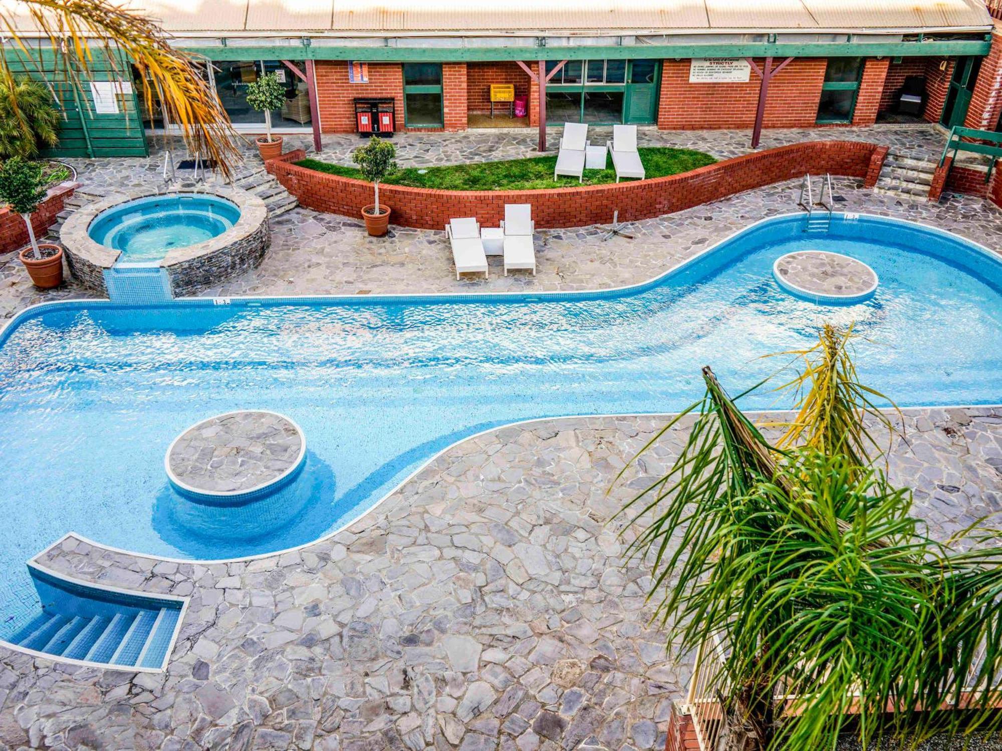 นิว เทอรี โฮเต็ล แอนด์ กอล์ฟ รีสอร์ต Hotel Wirrina Cove ภายนอก รูปภาพ